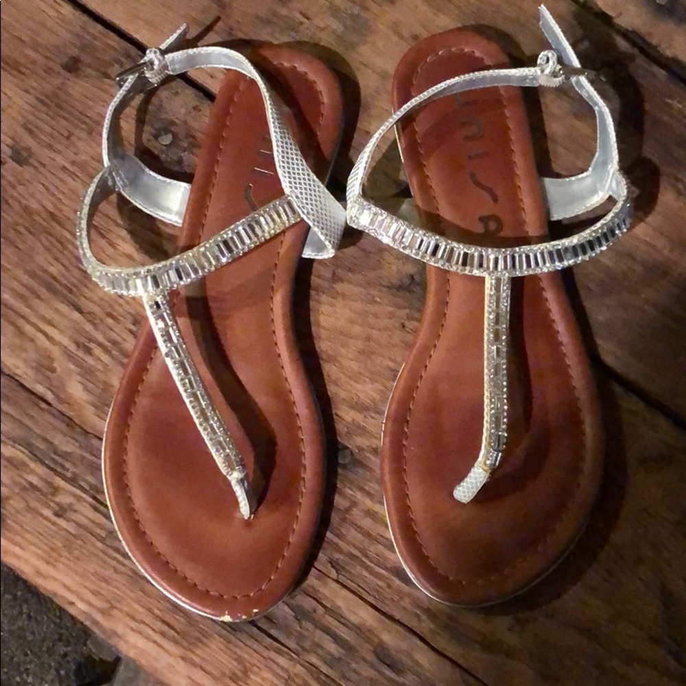 SALE 🌸🌸Sandals no further discounts